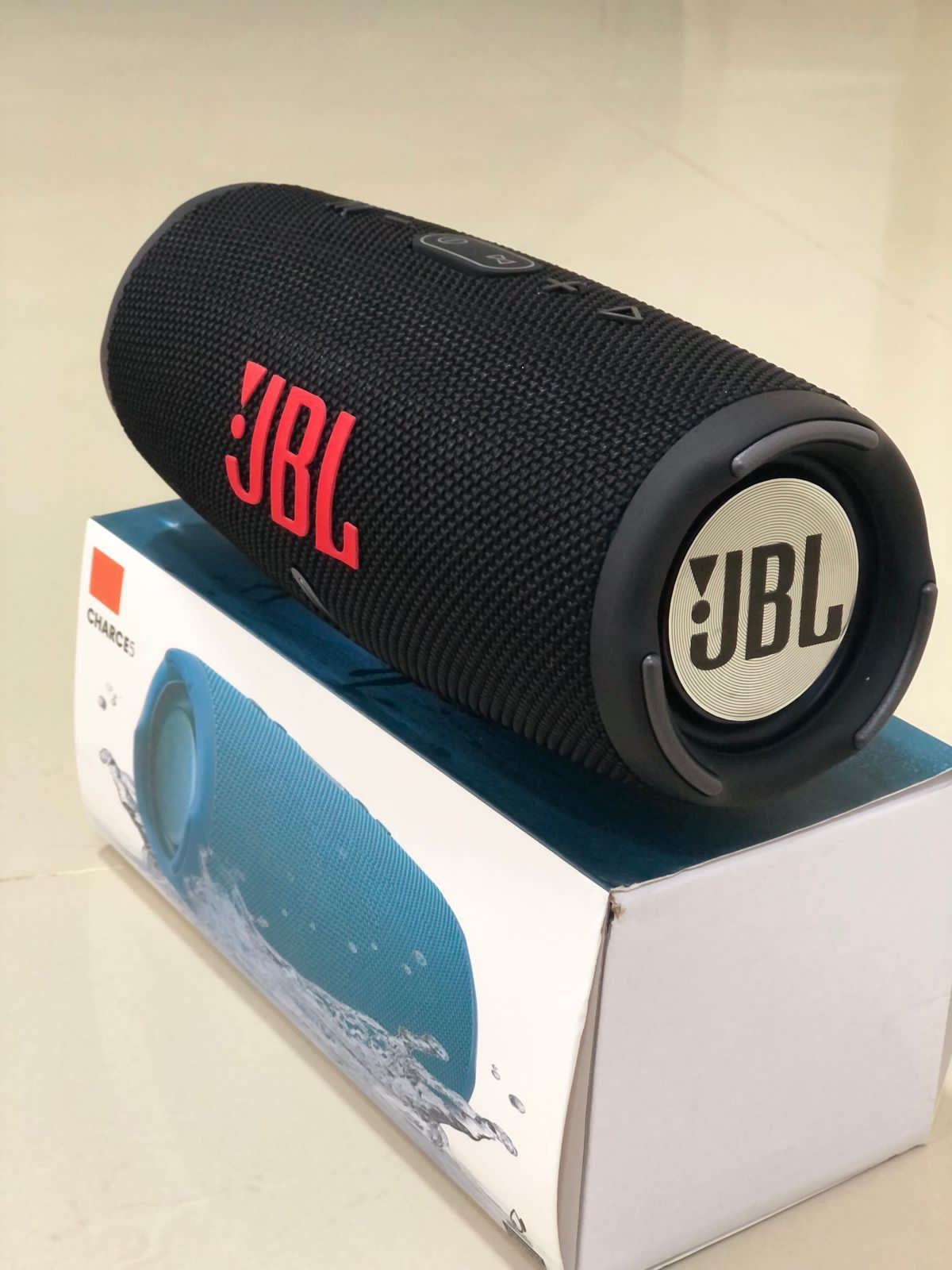 Parlante Bluetooth Jbl Cargue 5 Genérico