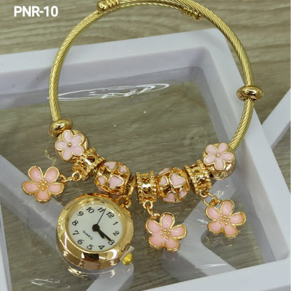 PNR  RELOJ PULSERA TIPO PANDORA DORADO